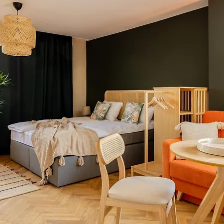 Four Seasons Old Town - Autumn *