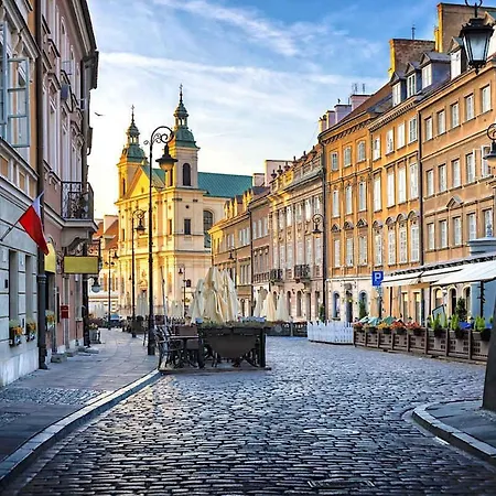 Four Seasons Old Town - Autumn *