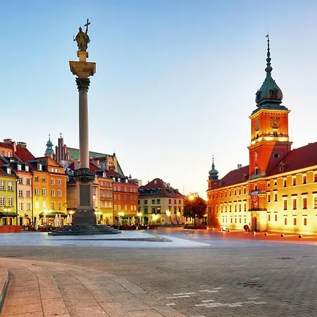 Four Seasons Old Town - Autumn * Warsaw