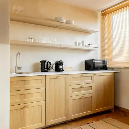 Four Seasons Old Town - Autumn 아파트 바르샤바