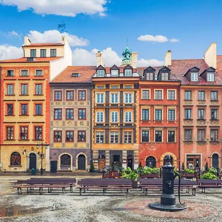 Four Seasons Old Town - Autumn *